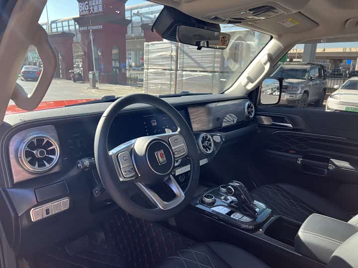 Фото 7 - Tank 300