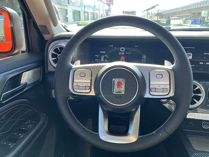 Фото 9 - Tank 300