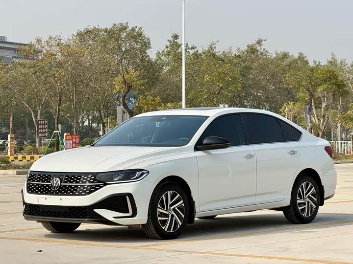 Фото 1 - Volkswagen Lavida