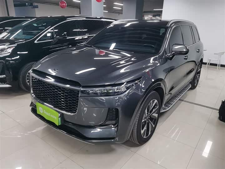 Фото 1 - LiXiang One