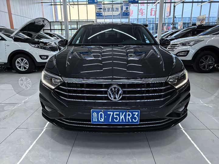 Фото 1 - Volkswagen Sagitar L