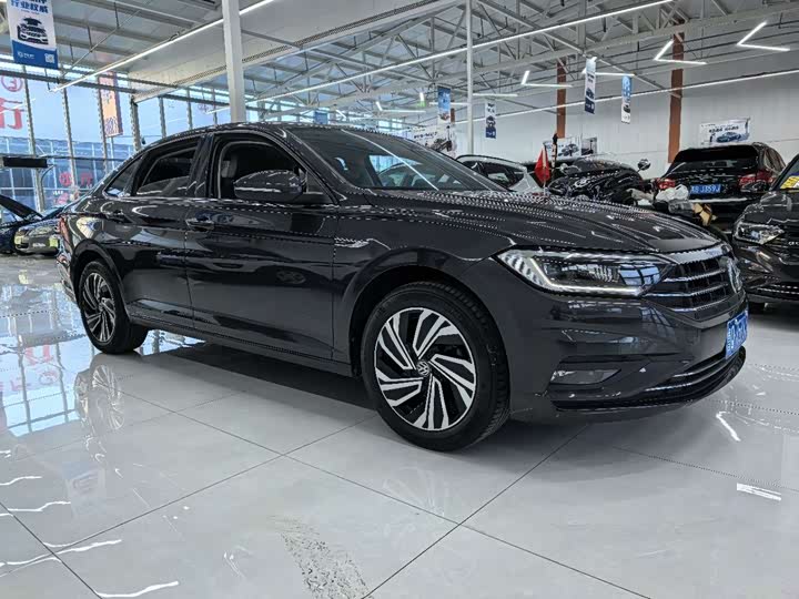 Фото 3 - Volkswagen Sagitar L