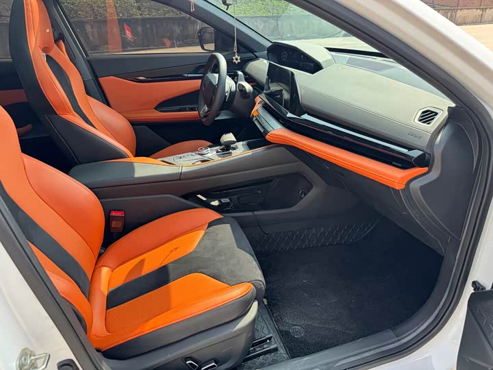 Фото 7 - Changan UNI-V