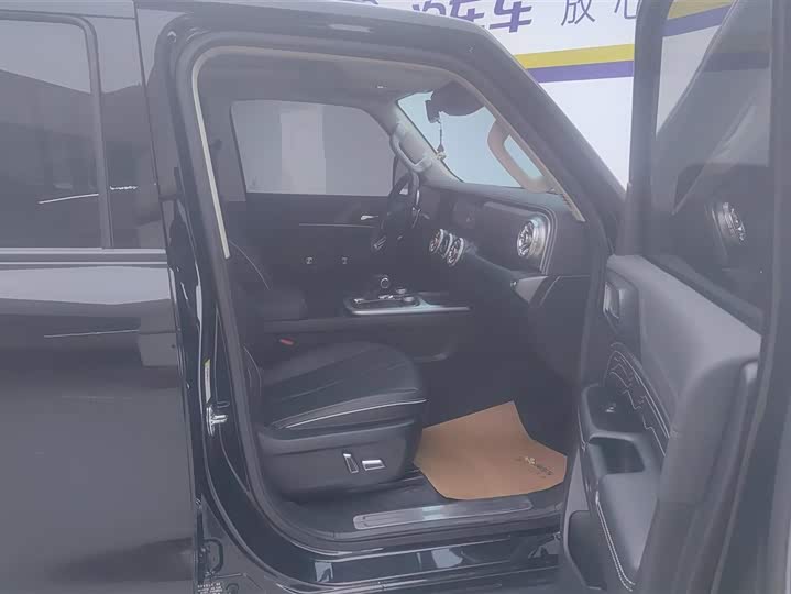 Фото 8 - Tank 300