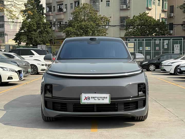 Фото 2 - LiXiang L8