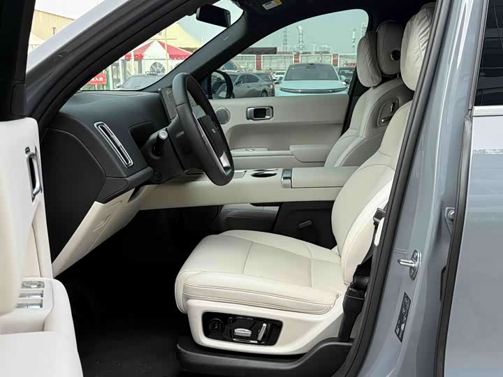 Фото 8 - LiXiang L8