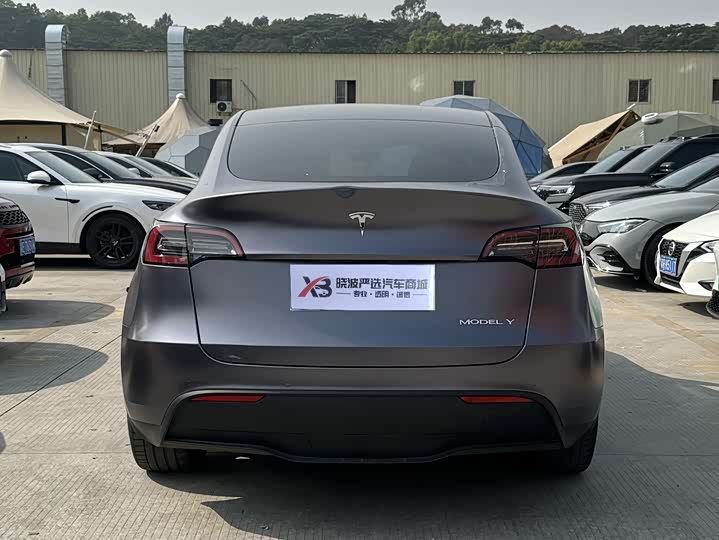 Фото 6 - Tesla Model Y