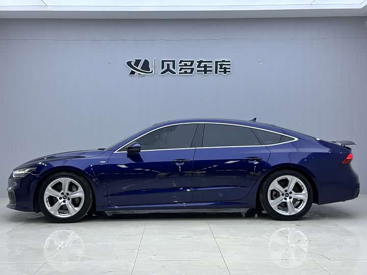 Фото 3 - Audi A7