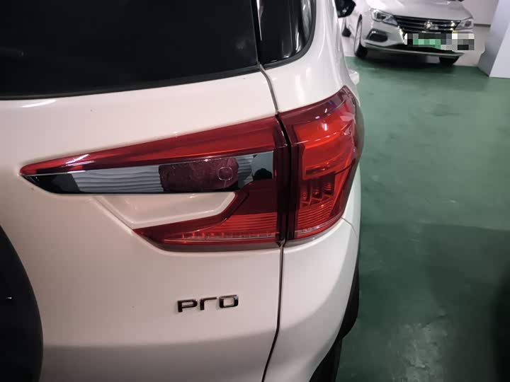 Фото 8 - BYD Yuan Pro