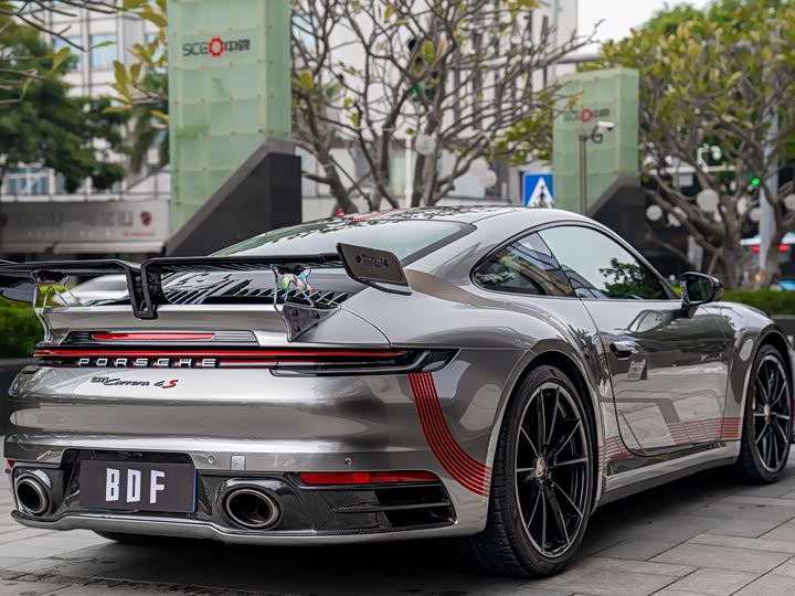 Фото 5 - Porsche 911