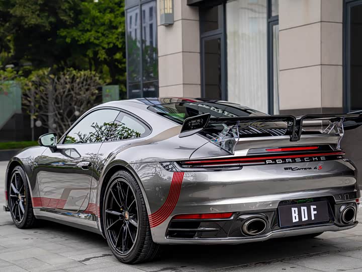 Фото 7 - Porsche 911