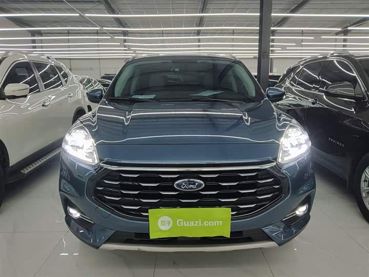 Фото 3 - Ford Escape