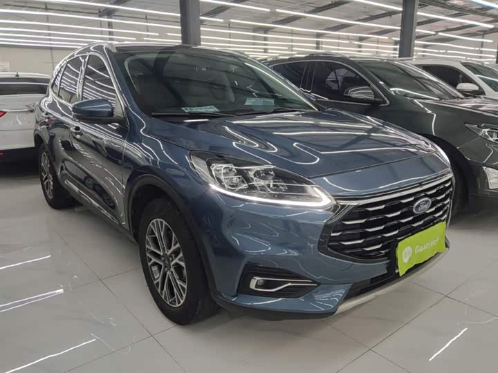 Фото 4 - Ford Escape