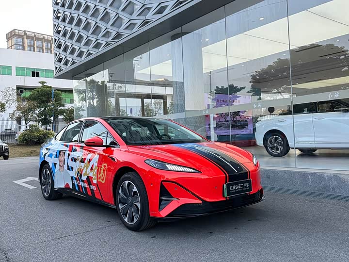 Фото 3 - Hongqi EH5 (Tiangong 05)