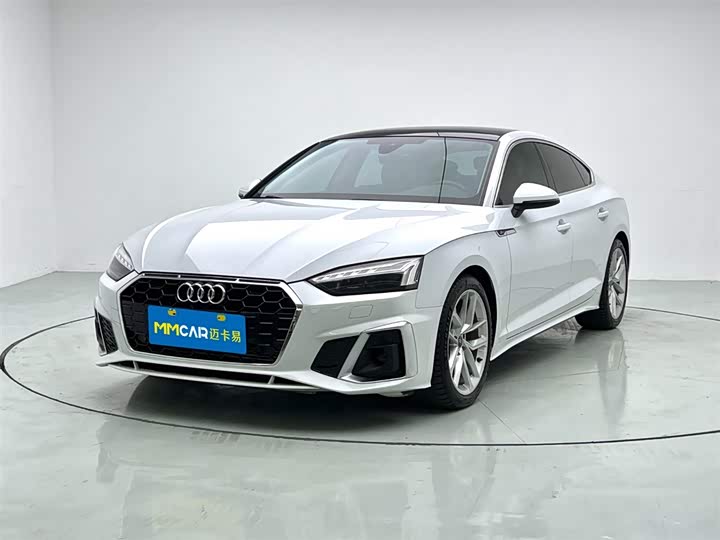 Фото 1 - Audi A5