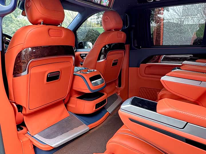 Фото 5 - Mercedes-Benz V-Class