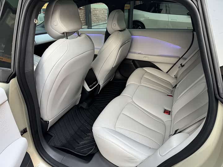 Фото 9 - XPeng F57