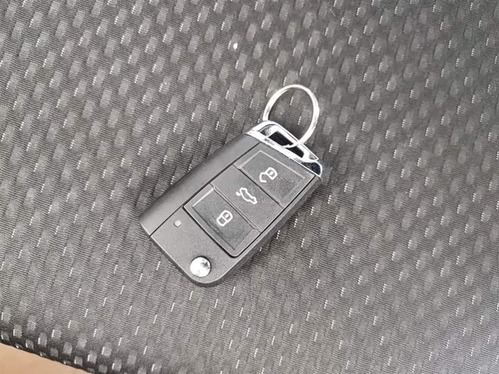 Фото 9 - Volkswagen Tacqua