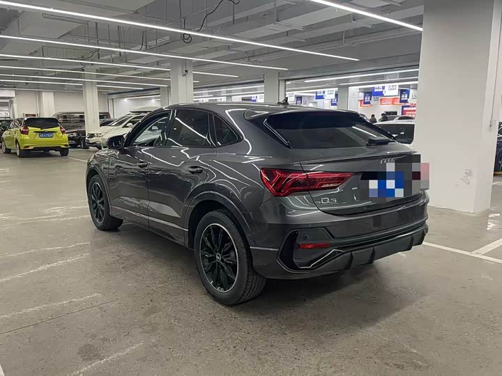 Фото 9 - Audi Q3 Sportback