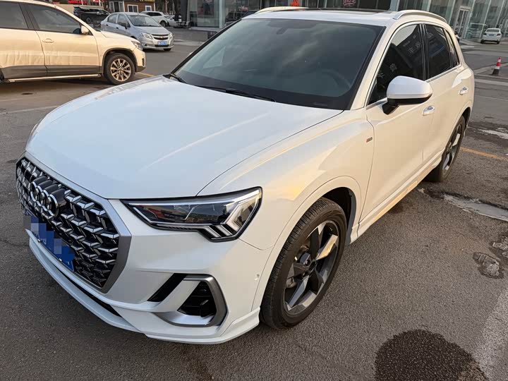 Фото 2 - Audi Q3