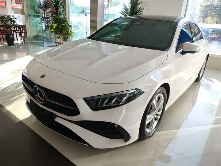 Фото 1 - Mercedes-Benz A-Class