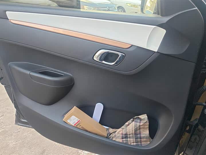 Фото 7 - Dongfeng Nammi Nano EX1