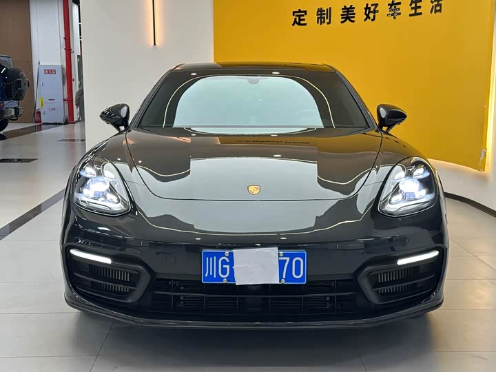 Фото 2 - Porsche Panamera