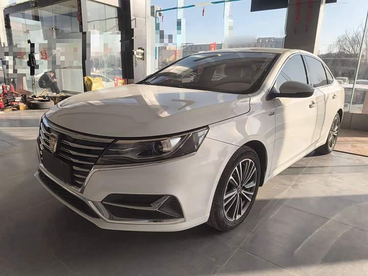Фото 2 - Roewe i6