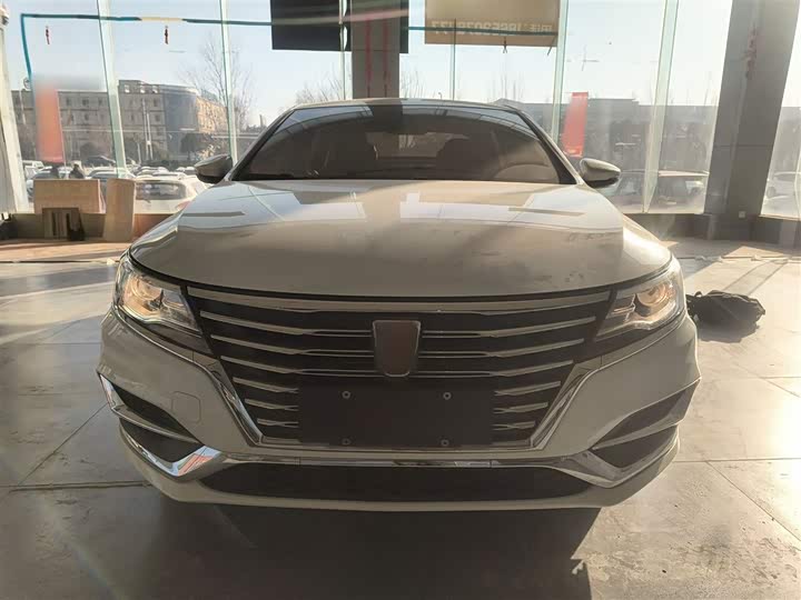 Фото 3 - Roewe i6