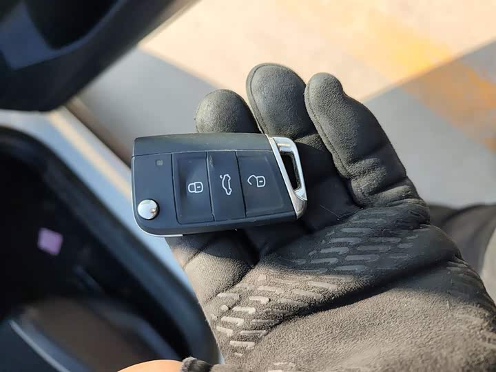 Фото 9 - Volkswagen Tacqua