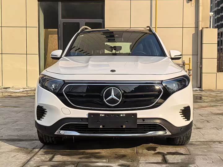 Фото 2 - Mercedes-Benz EQB