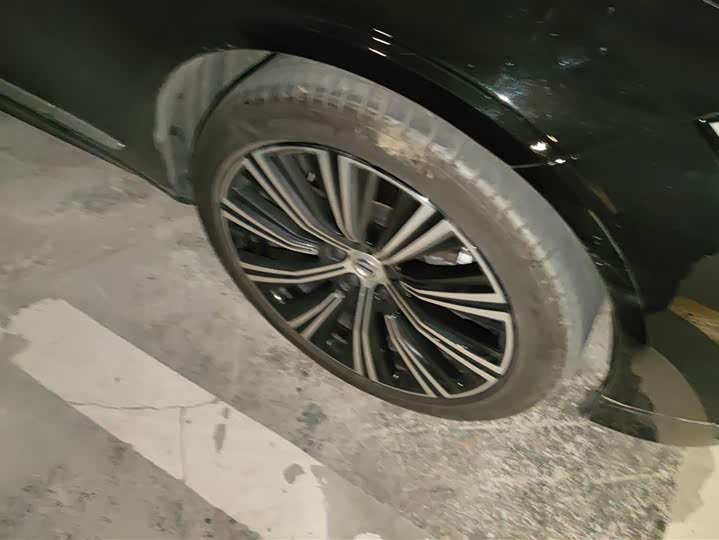 Фото 6 - Volvo S90