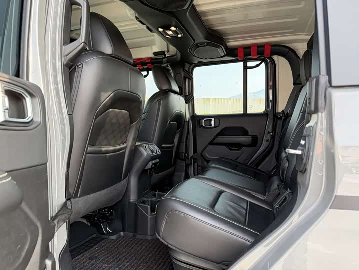 Фото 6 - Jeep Gladiator