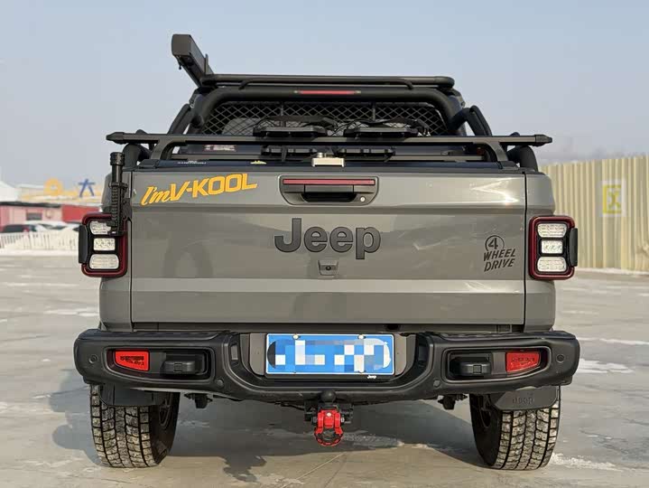 Фото 8 - Jeep Gladiator