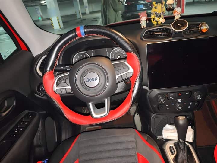 Фото 3 - Jeep Renegade