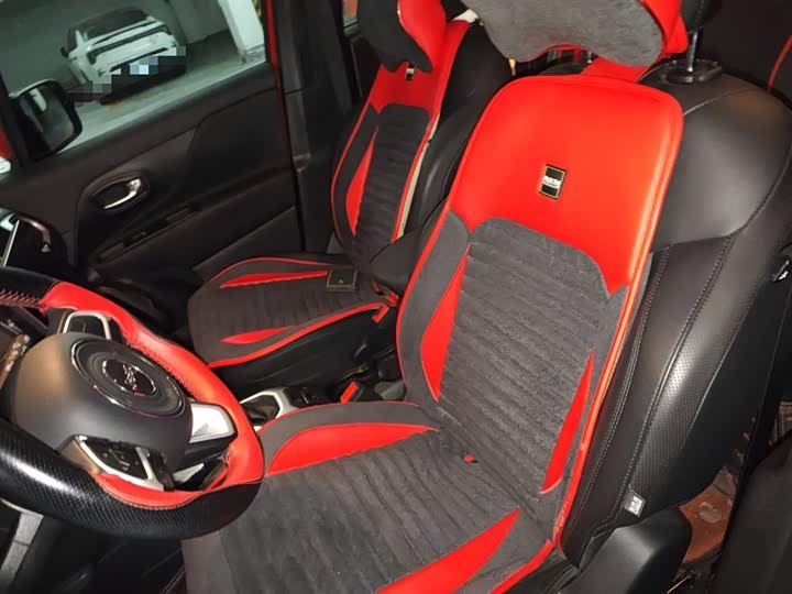 Фото 8 - Jeep Renegade