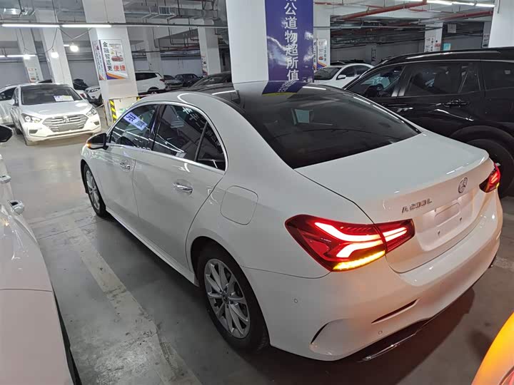 Фото 5 - Mercedes-Benz A-Class