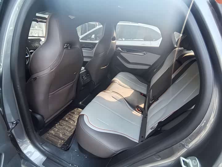 Фото 9 - BYD Qin Plus