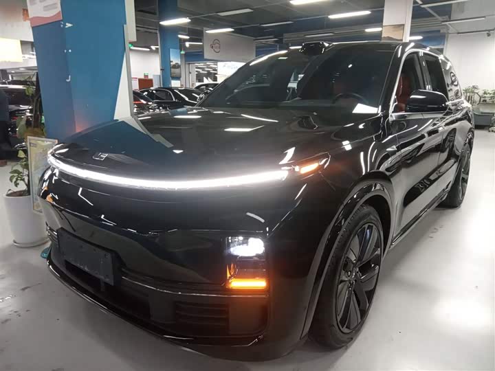 Фото 2 - LiXiang L9