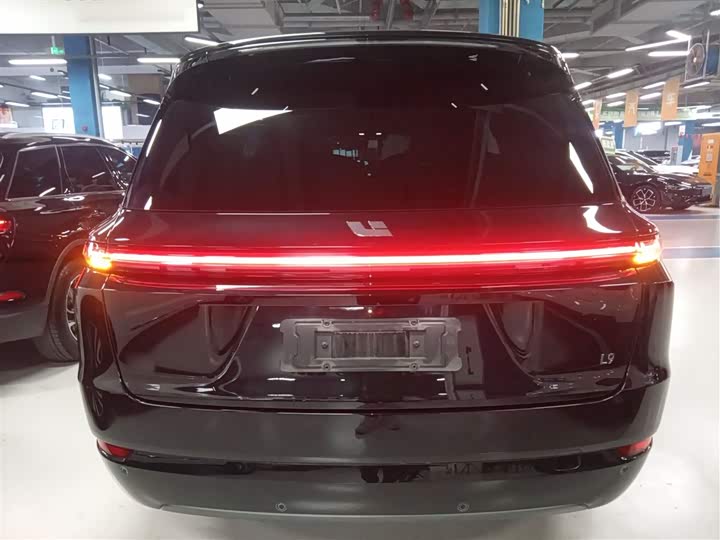 Фото 6 - LiXiang L9