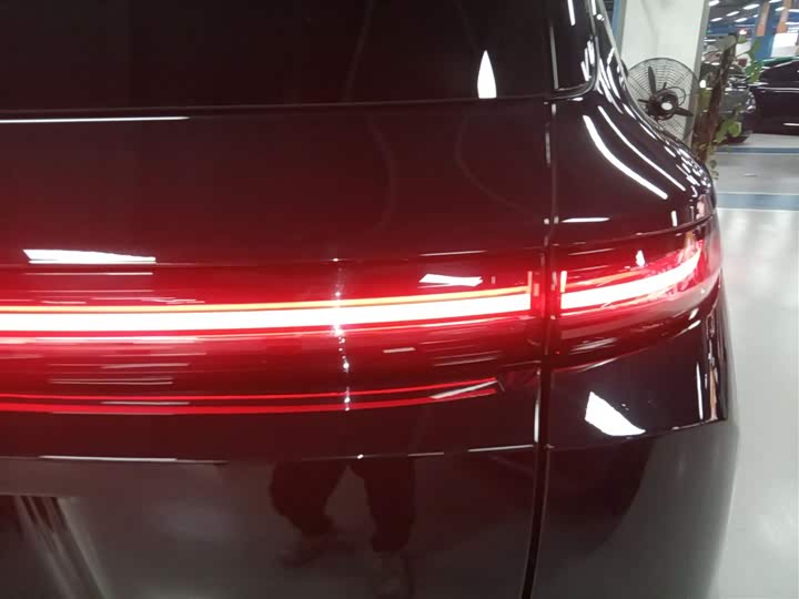 Фото 8 - LiXiang L9