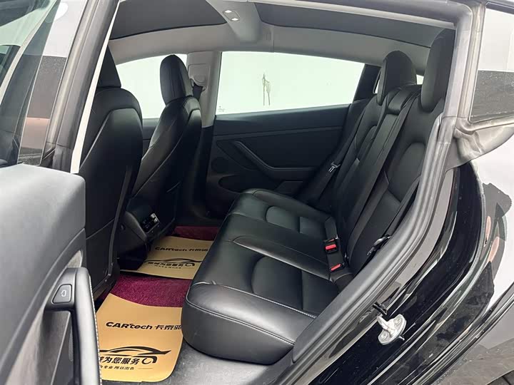 Фото 9 - Tesla Model 3