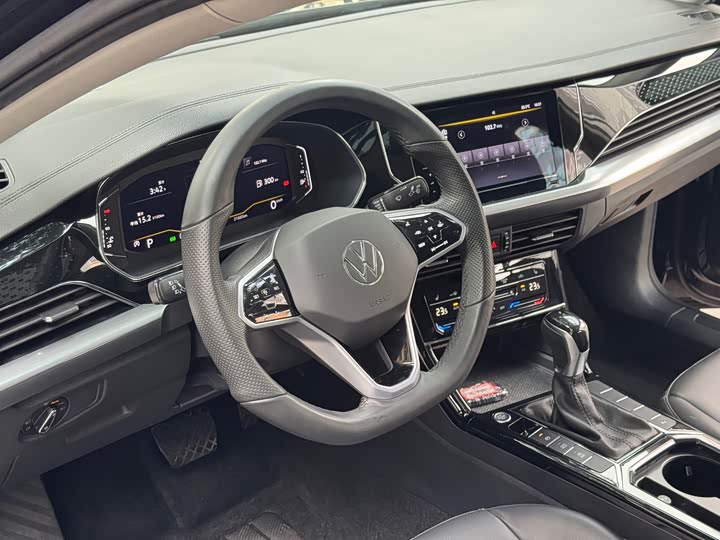 Фото 6 - Volkswagen Passat