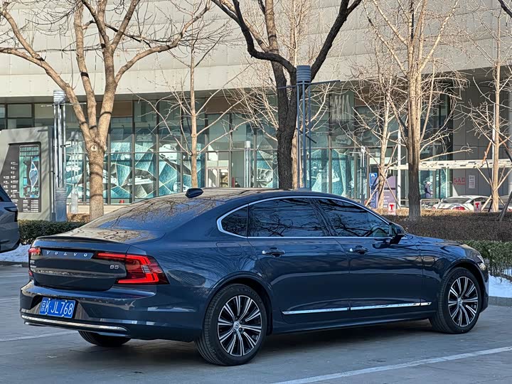 Фото 6 - Volvo S90