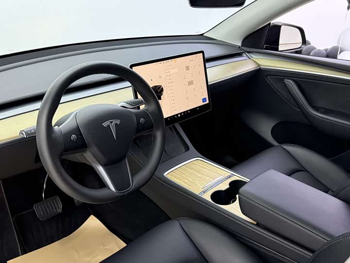 Фото 5 - Tesla Model Y