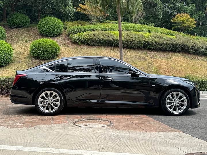 Фото 4 - Cadillac CT5