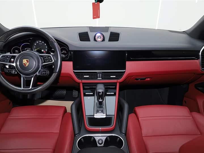 Фото 6 - Porsche Cayenne Hybrid