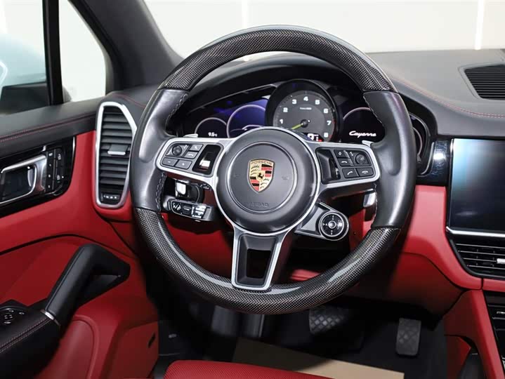 Фото 7 - Porsche Cayenne Hybrid