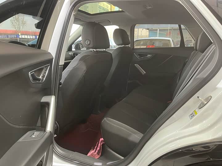 Фото 5 - Audi Q2L