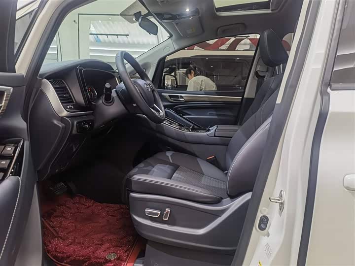 Фото 8 - GAC Trumpchi M8